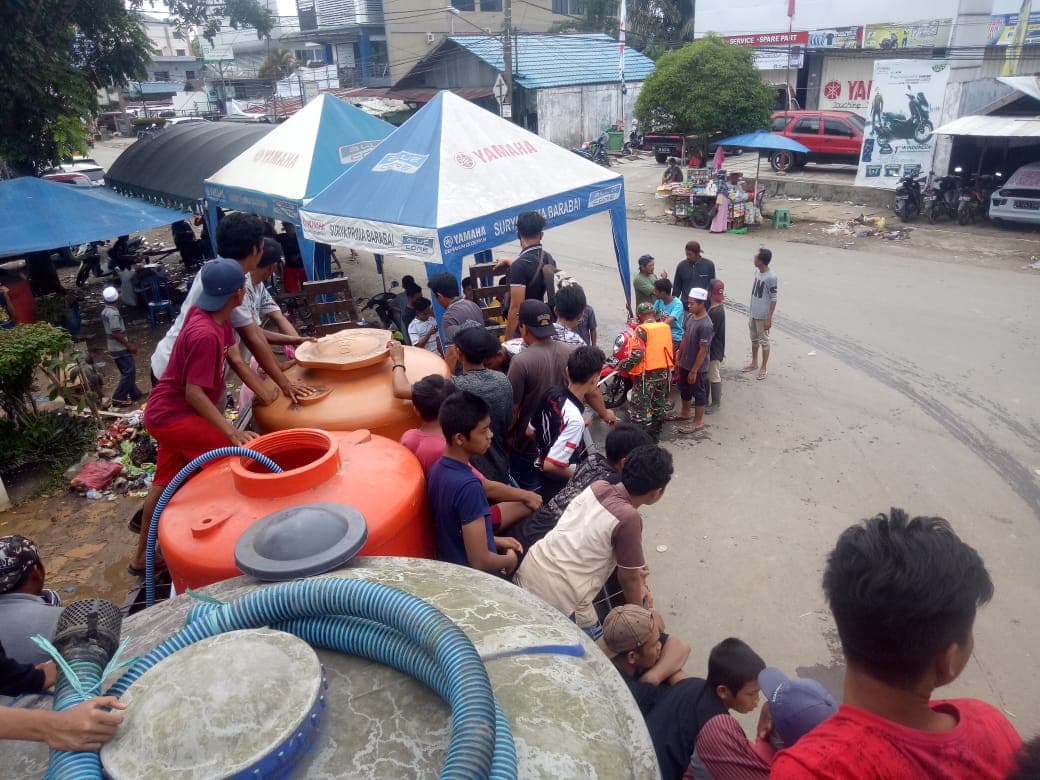 Air bersih dan sanitasi masih menjadi persoalan di berbagai daerah. Kondisi ini menyebabkan upaya mengurangi stunting terkendala. Foto: dokumentasi