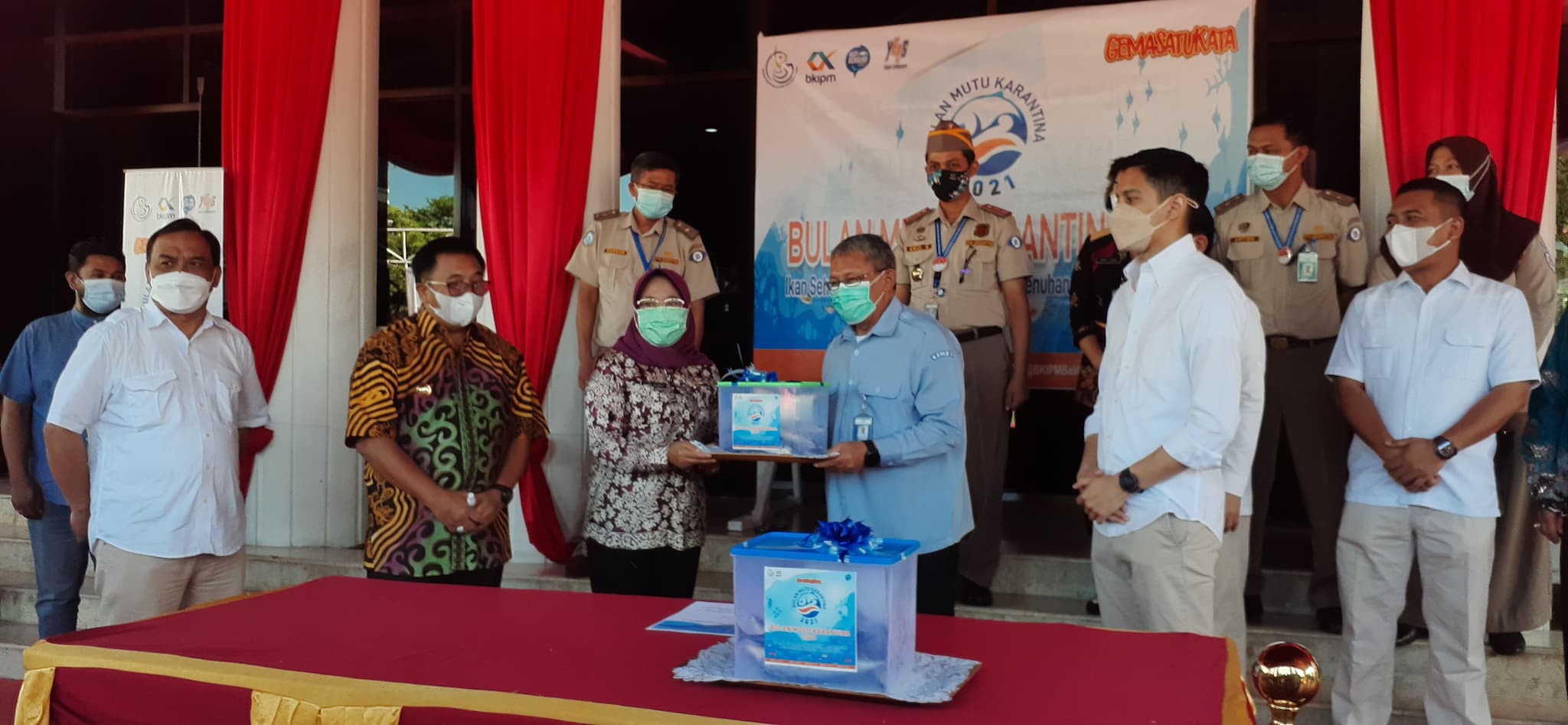 BKIPM Berikan Bantuan 2 Ton Ikan Bermutu Kepada Tenaga Medis pada Kamis (29/4/2021)