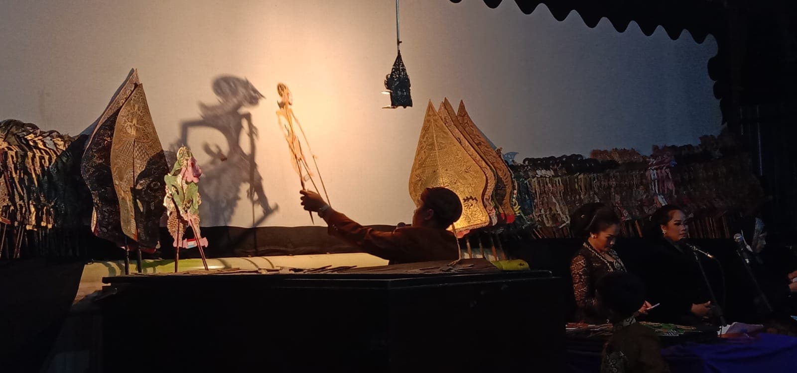 Peringati 131 Tahun Museum Radya Pustaka, Hadirkan Wayang Kulit Gedhog Lakon  