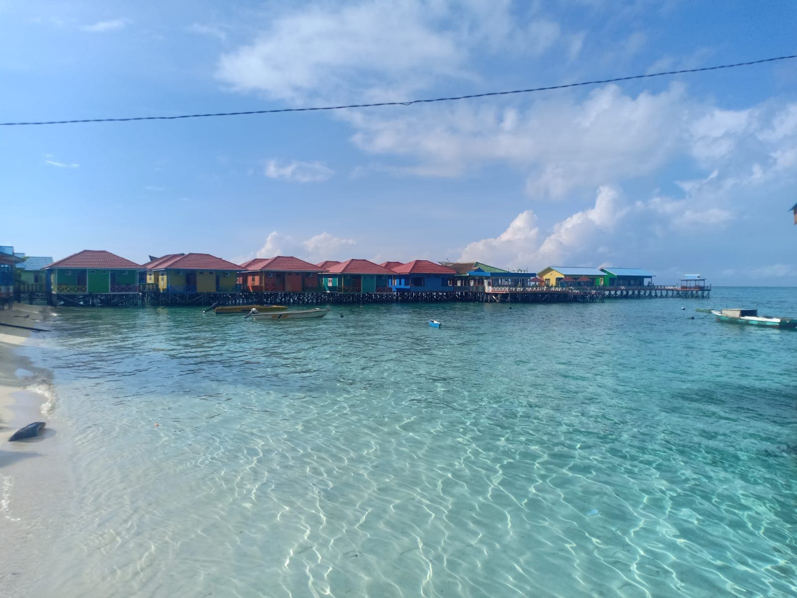 Destinasi Wisata Derawan di Kabupaten Berau menjadi andalan tujuan wisata Kaltim. 