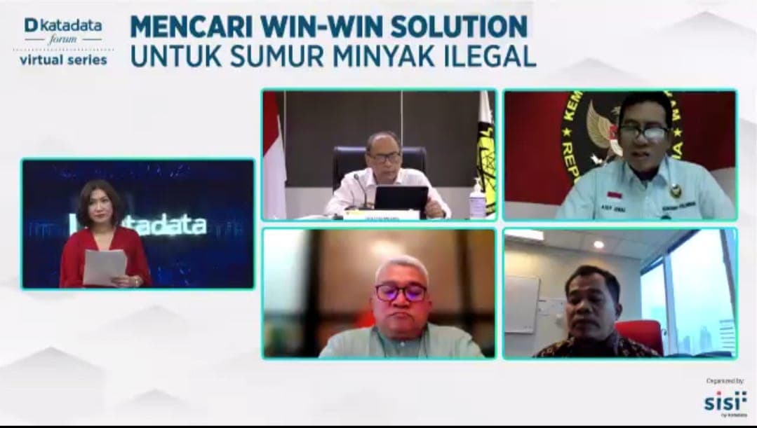 Webinar Katadata Forum Virtual Series Mencari Win-Win Solution untuk Sumur Minyak Ilegal