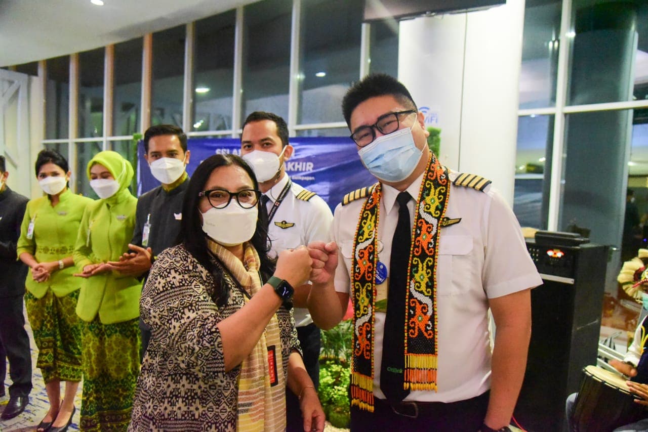 Memeriahkan pergantian tahun dan meningkatkan pelayanan kepada penumpang