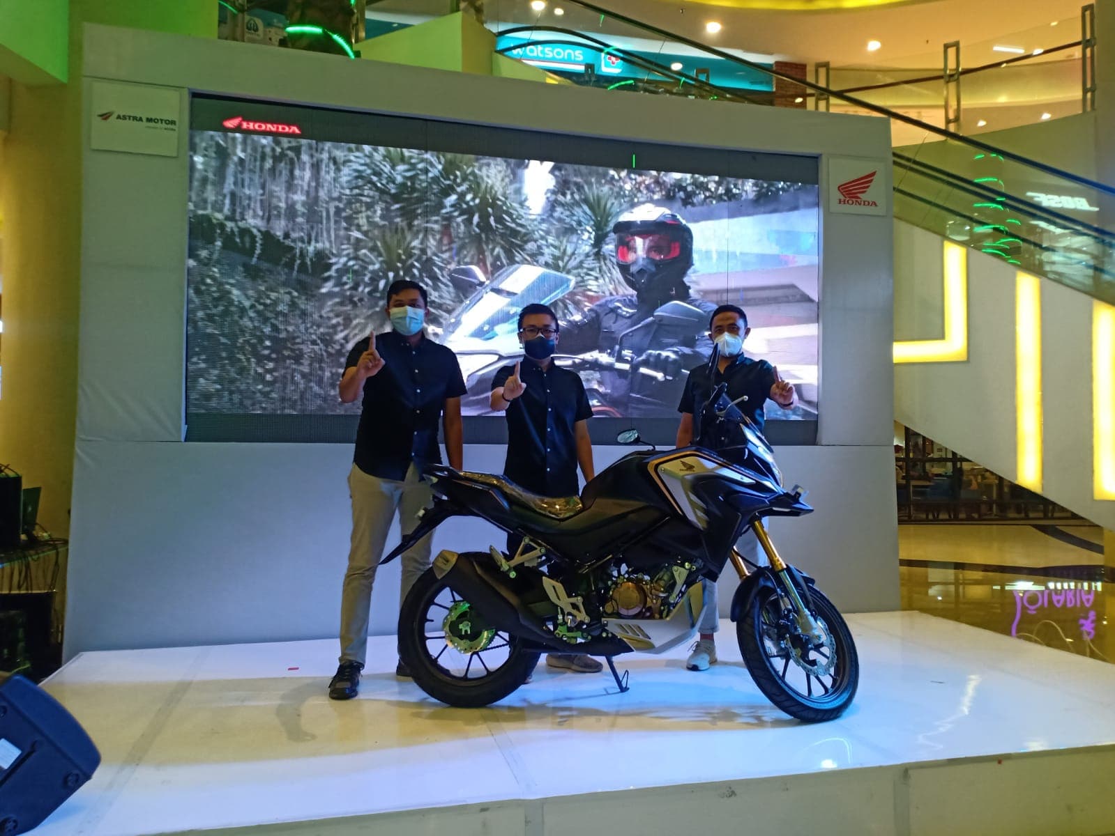 Peluncuran New CB150X di Pentacity, Balikpapan, Sabtu (8/1/2022)

