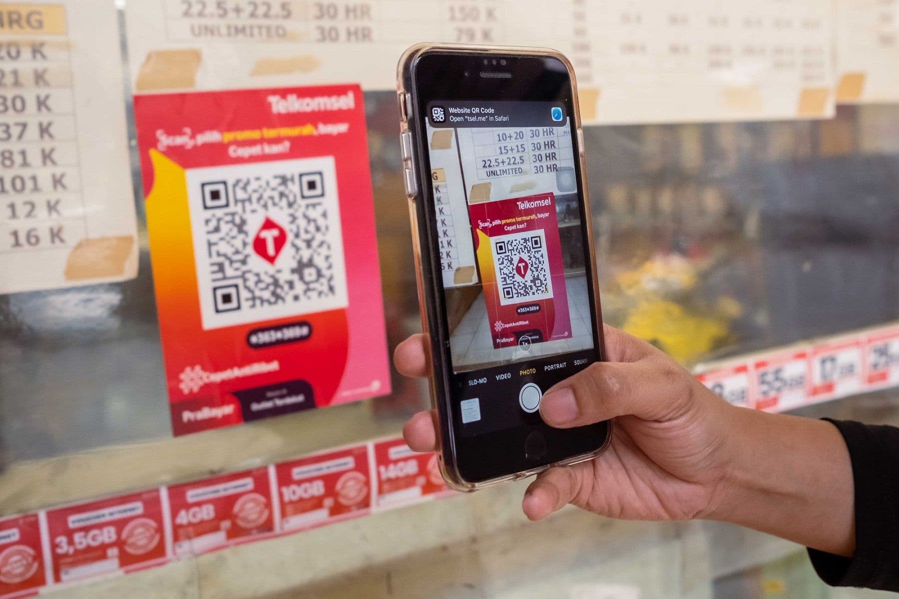 Hadirkan Konsep Intergrasi Omni Channel, Pelanggan Telkomsel Prabayar Bisa Beli Paket Data #PastiMurah Cukup dengan Scan QR Code