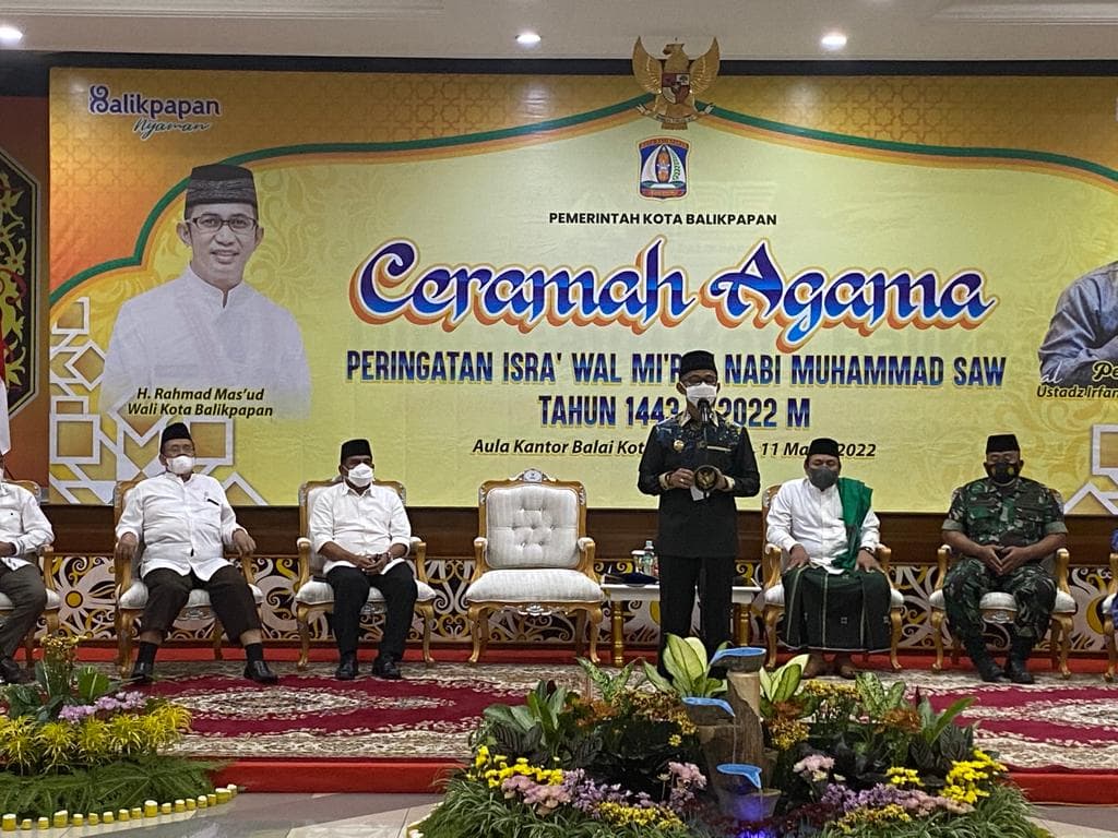 Wali Kota Balikpapan Rahmad Mas'ud saat memberikan sambutan dalam ceramah agama Peringatan Isra Mi'raj, Jumat (11/3/2022)