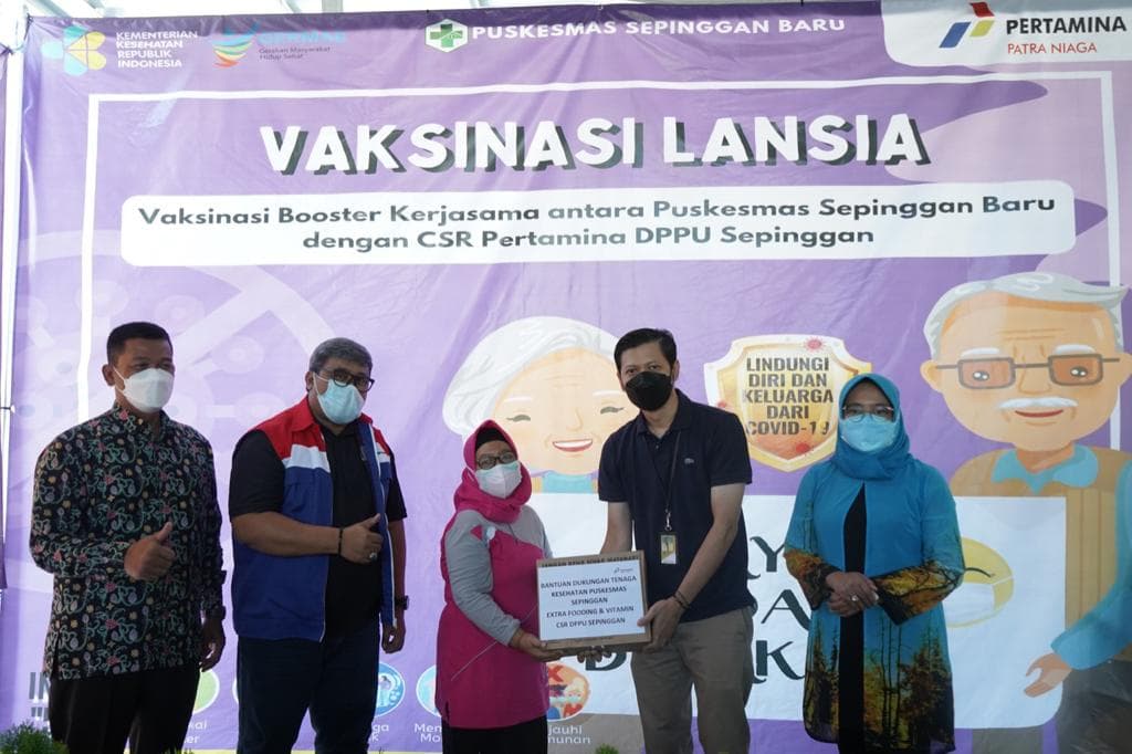 Pertamina Berikan Vaksinasi Gratis Bagi Lansia