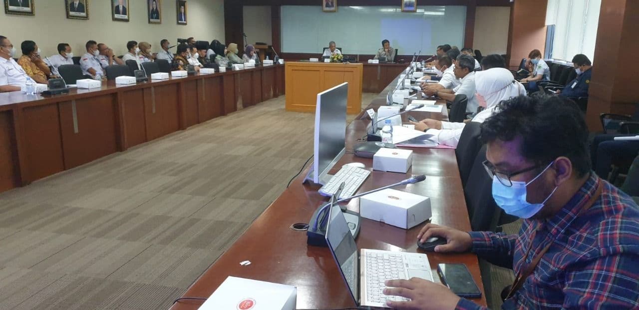 https://ibukotakini.com/read/pemprov-kaltim-dorong-kabupaten-dan-kota-miliki-pusat-industri