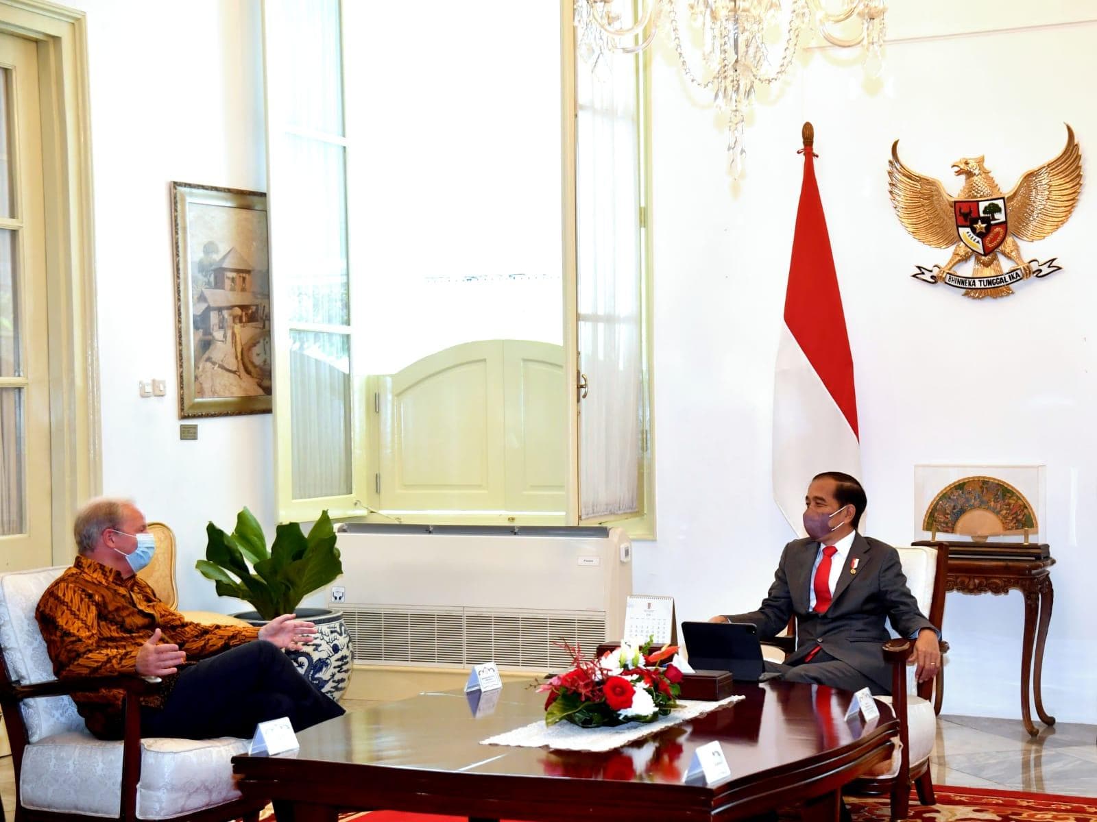 Presiden Jokowi menerima kunjungan wakil Bank Dunia 