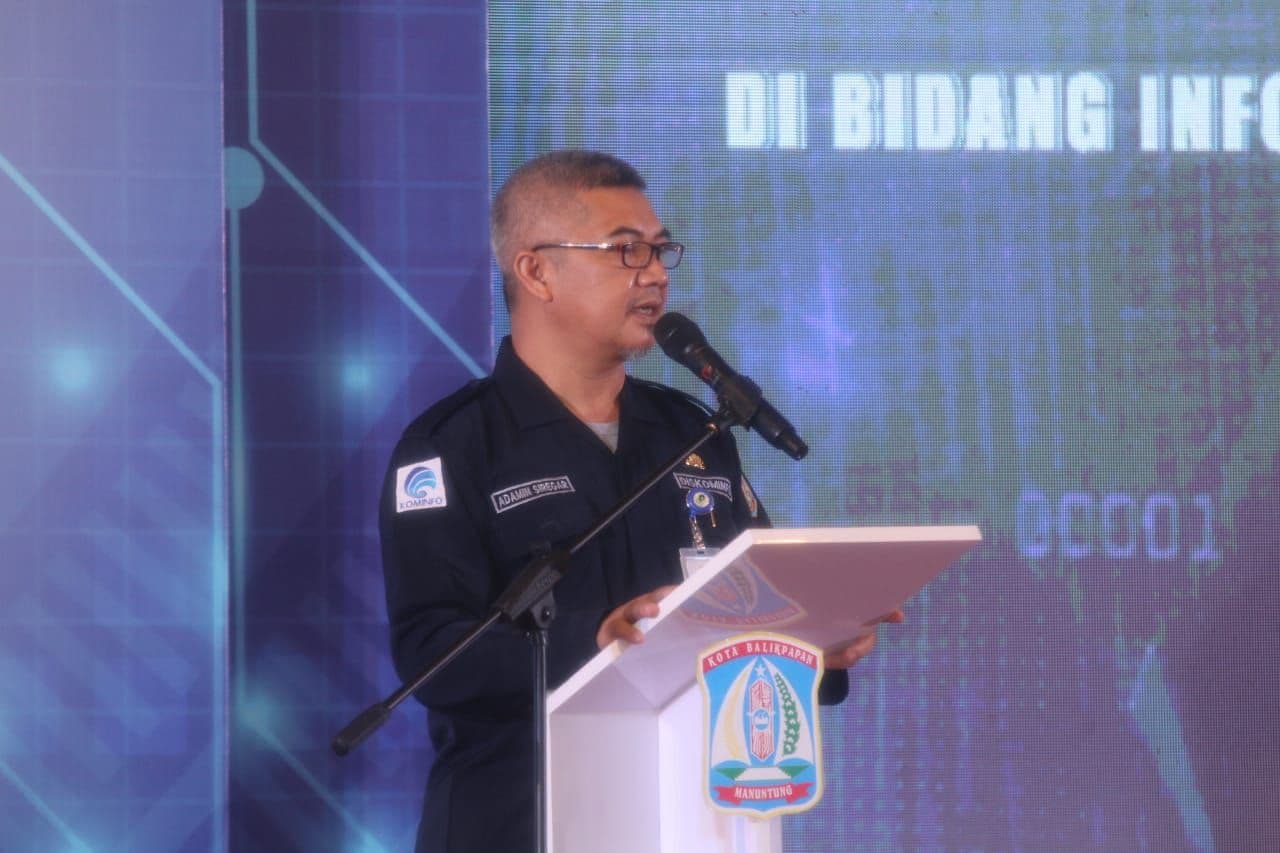 Kepala Diskominfo Balikpapan, Adamin Siregar mengenalkan aplikasi Balikpapan Single Window.