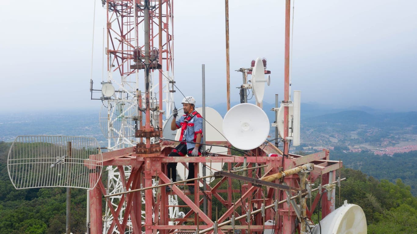 Salah satu tower telekomunikasi milik Telkom.