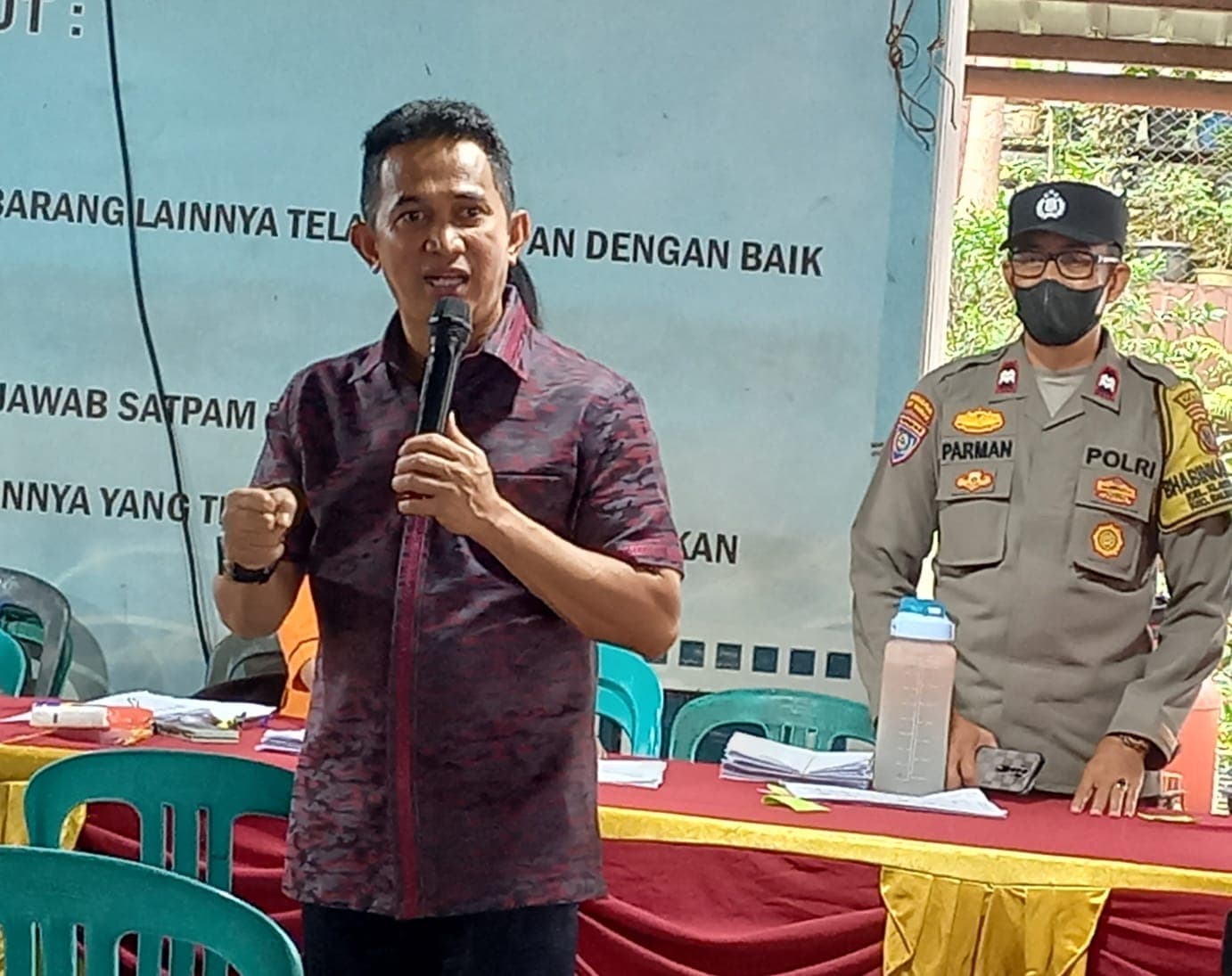  PT Perusahaan Gas Negara (PGN) diminta segera memperbaiki jalan yang rusak akibat dari galian pemasangan pipa Jaringan Gas (Jargas) di Balikpapan. (Foto: ibukotakini.com)