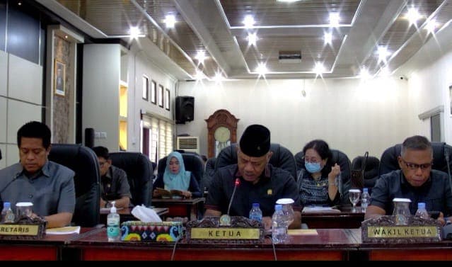 Wakil Ketua DPRD Balikpapan, Budiono pimpin Rapat Paripurna