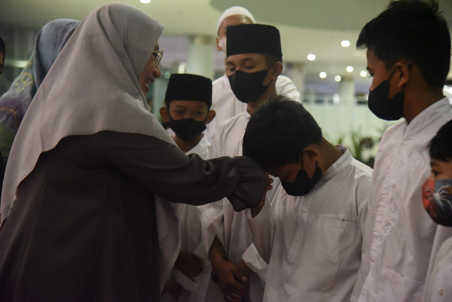 Mengundang Anak Yatim, Bandara SAMS Sepinggan Balikpapan Gelar Syukuran dan Doa Bersama