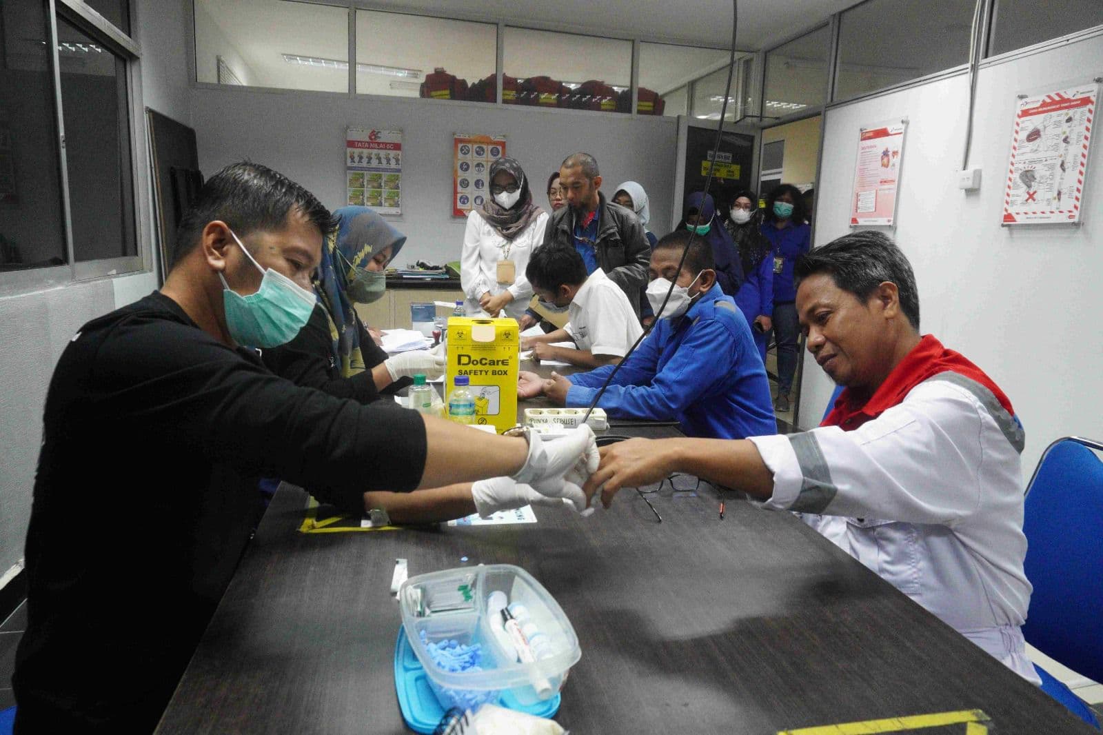 Peringati Bulan K3 Nasional, PT KPI Unit Balikpapan Gelar Donor Darah dan VCT HIV Aids