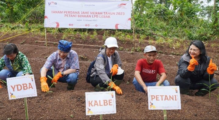 Kolaborasi menjadi semangat Astra melalui Yayasan Dharma Bhakti Astra (YDBA) dalam mengembangkan UMKM di tanah air.