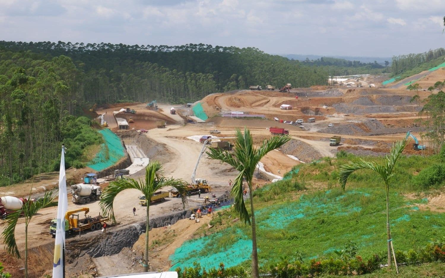 Satuan Tugas (Satgas) Pelaksanaan Pembangunan Infrastruktur IKN menyebut pembangunan IKN diawasi secara berlapis dengan pekerja yang telah memiliki sertifikat keahlian.  (Foto: Ferry Cahyanti)