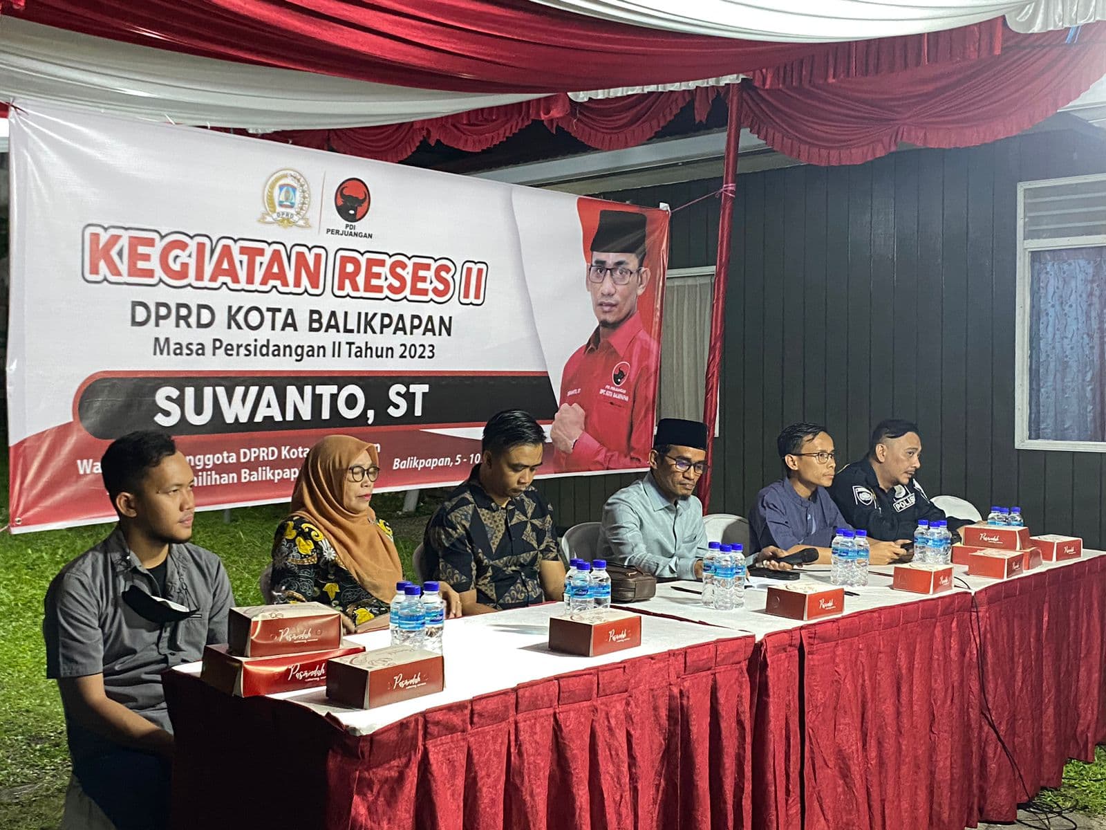 Suwanto, Ketua Komisi II Dewan Perwakilan Rakyat Daerah (DPRD) Kota Balikpapan menggelar reses Masa Sidang II Tahun 2023 di Kelurahan Gunung Sari Ilir pada Rabu (7/6/2023) malam (Foto: Niken Dwi Sitoningrum)