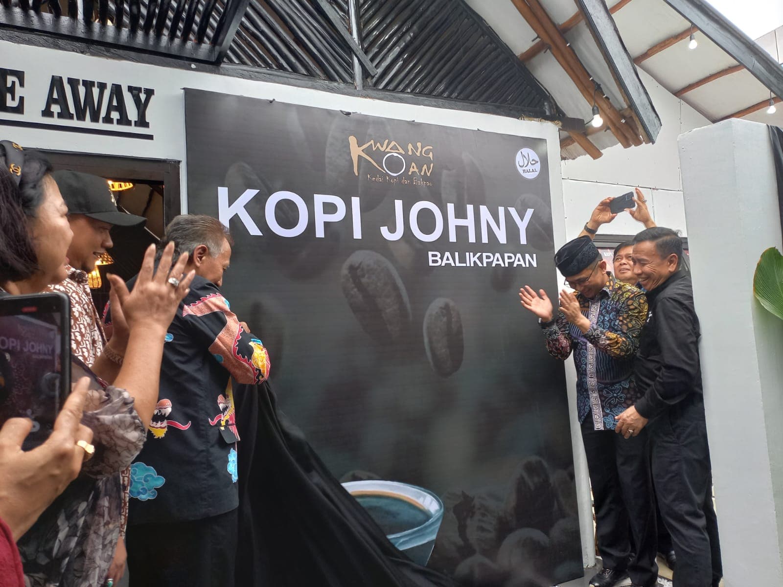 Kehadiran Kopi Johny Tambah Fasilitas Wisata Kuliner IKN