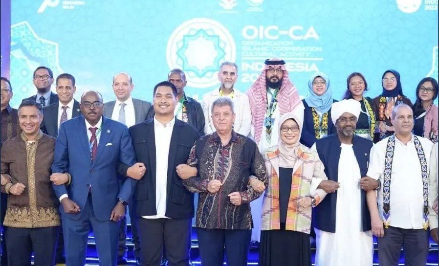 Menteri Pemuda dan Olahraga (Menpora) RI Ario Bimo Nandito Ariotedjo resmi membuka event internasional Organization of Islamic Cooperation Cultural Activity (OIC-CA) 2023 