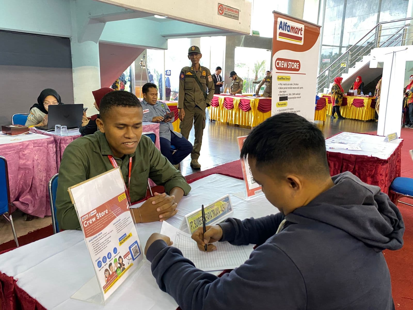 Alfamart Buka 50 Lowongan untuk Penyandang Disabilitas di Kaltim