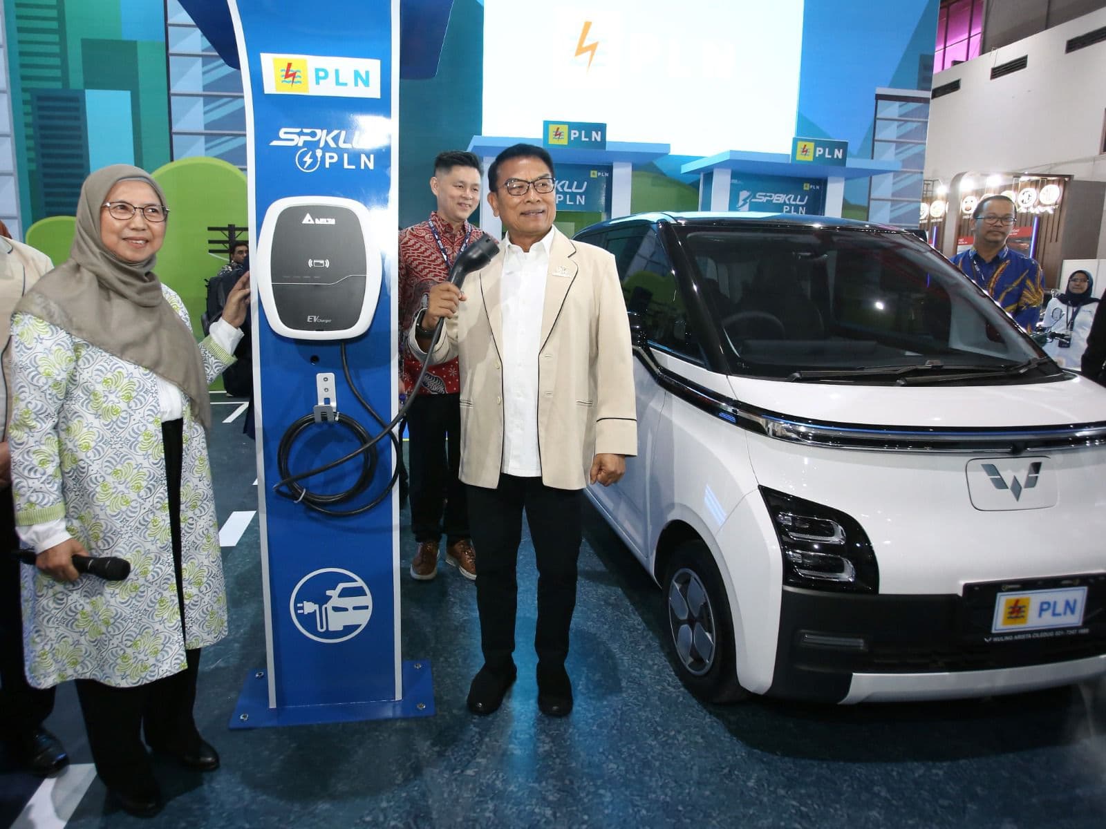 Kendaraan Listrik Makin Diminati, Pelanggan Home Charging PLN Naik 119,4 Persen 