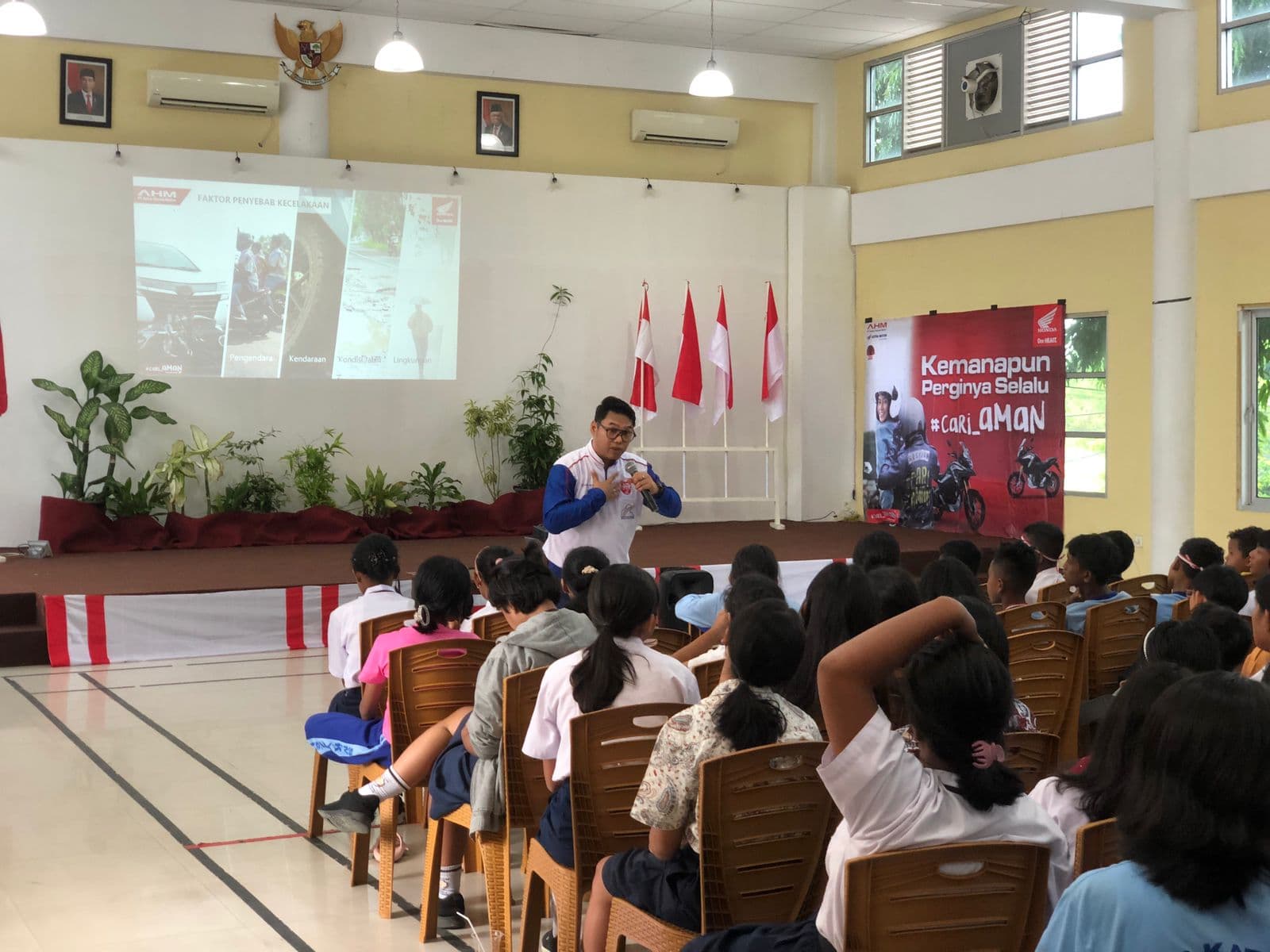 Edukasi sejak dini kepada para pelajar penting dilakukan agar kelak menjadi pengendara yang aman dan mematuhi peraturan lalu lintas