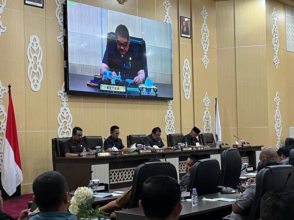 Raperda APBD Murni 2024 dan APBD Perubahan 2023 Mulai Diparipurnakan