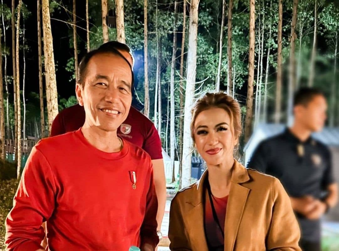 MC Ririz dan Presiden Jokowi di kawasan glamping IKN