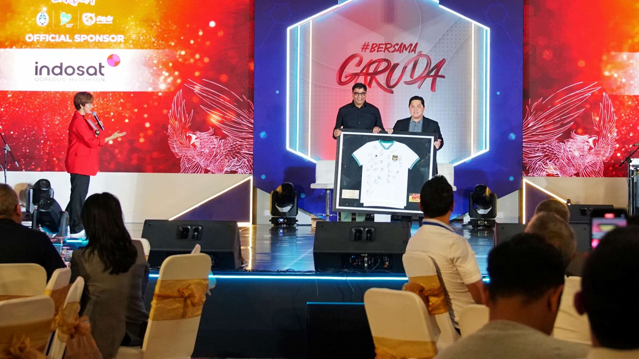 Dukung Tim Nasional Sepakbola Indonesia, Indosat Ooredoo Hutchison Tandatangani Kerja Sama dengan PSSI