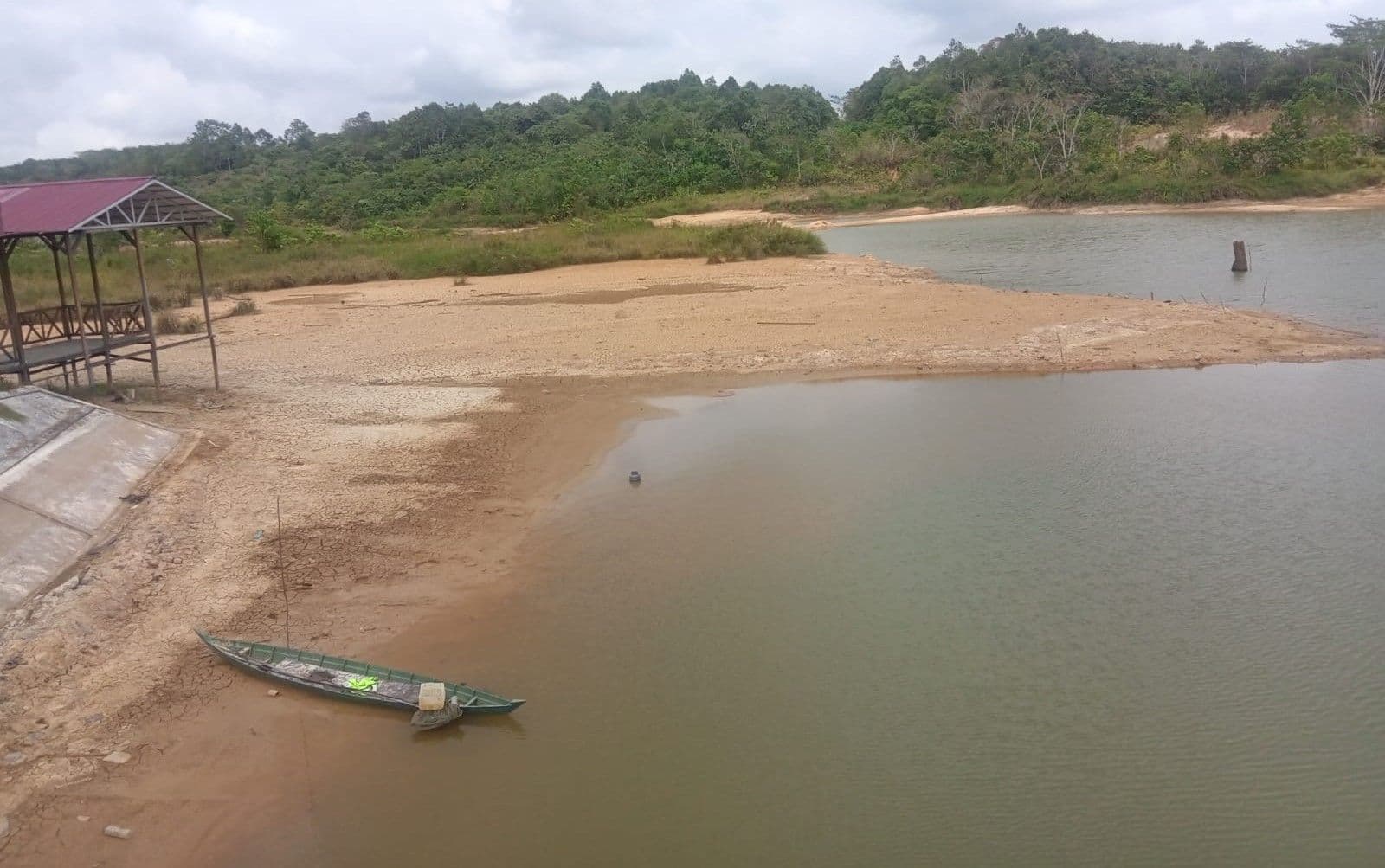 Debit Air di Waduk Teritip Turun, Pendistribusian Air Bersih Dievaluasi 