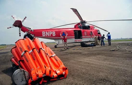 Atasi Kebakaran Hutan, BNPB Kerahkan 35 Helikopter