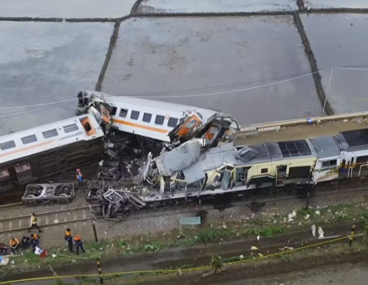 Kecelakaan Kereta Api di Cicalengka: Dua Tewas, Dua Terjepit dalam Tragedi 350 Commuter Line dan KA Turangga