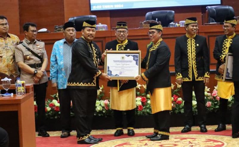 Paripurna HUT ke 22 PPU, Makmur Marbun Komitmen Aktif dalam Pembangunan Nasional (Foto: Diskominfo PPU)