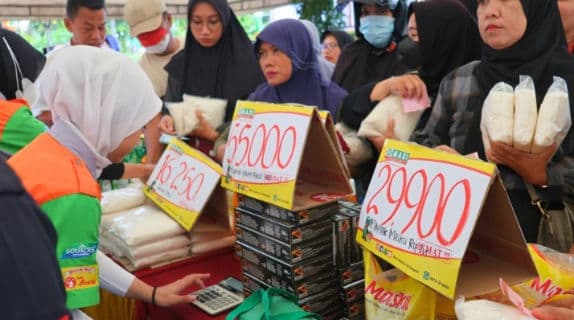 Ramadan, Warga PPU Serbu Gerakan Pangan Murah