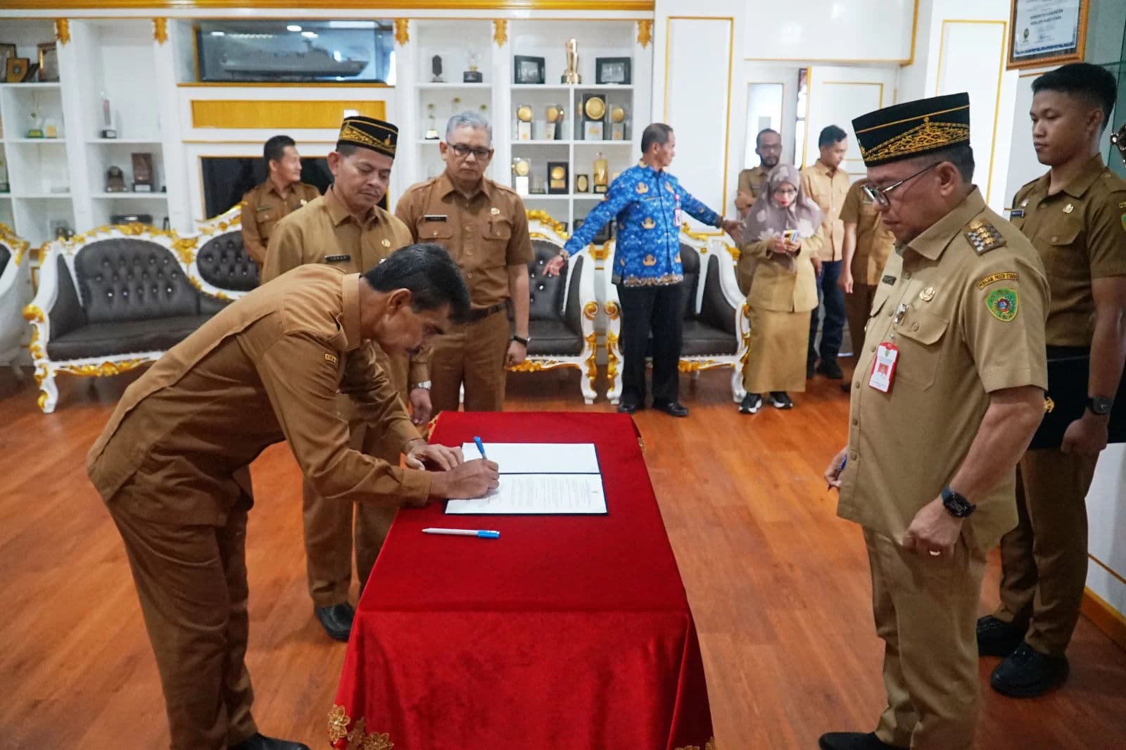 Saidin Dilantik Menjadi Kepala Dinas Sosial PPU