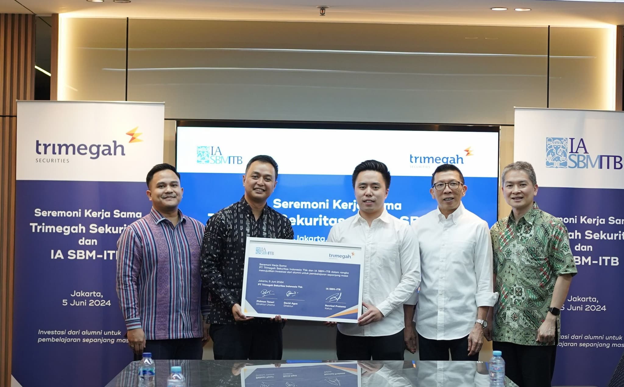 Trimegah Sekuritas Bersama Ikatan Alumni SBM-ITB: Mewujudkan Misi Lifelong Learning
