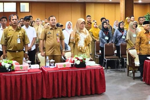 Fasilitasi Kebutuhan Berusaha Masyarakat, Pemkab PPU Sosialisasi Standar Pelayanan Perizinan 