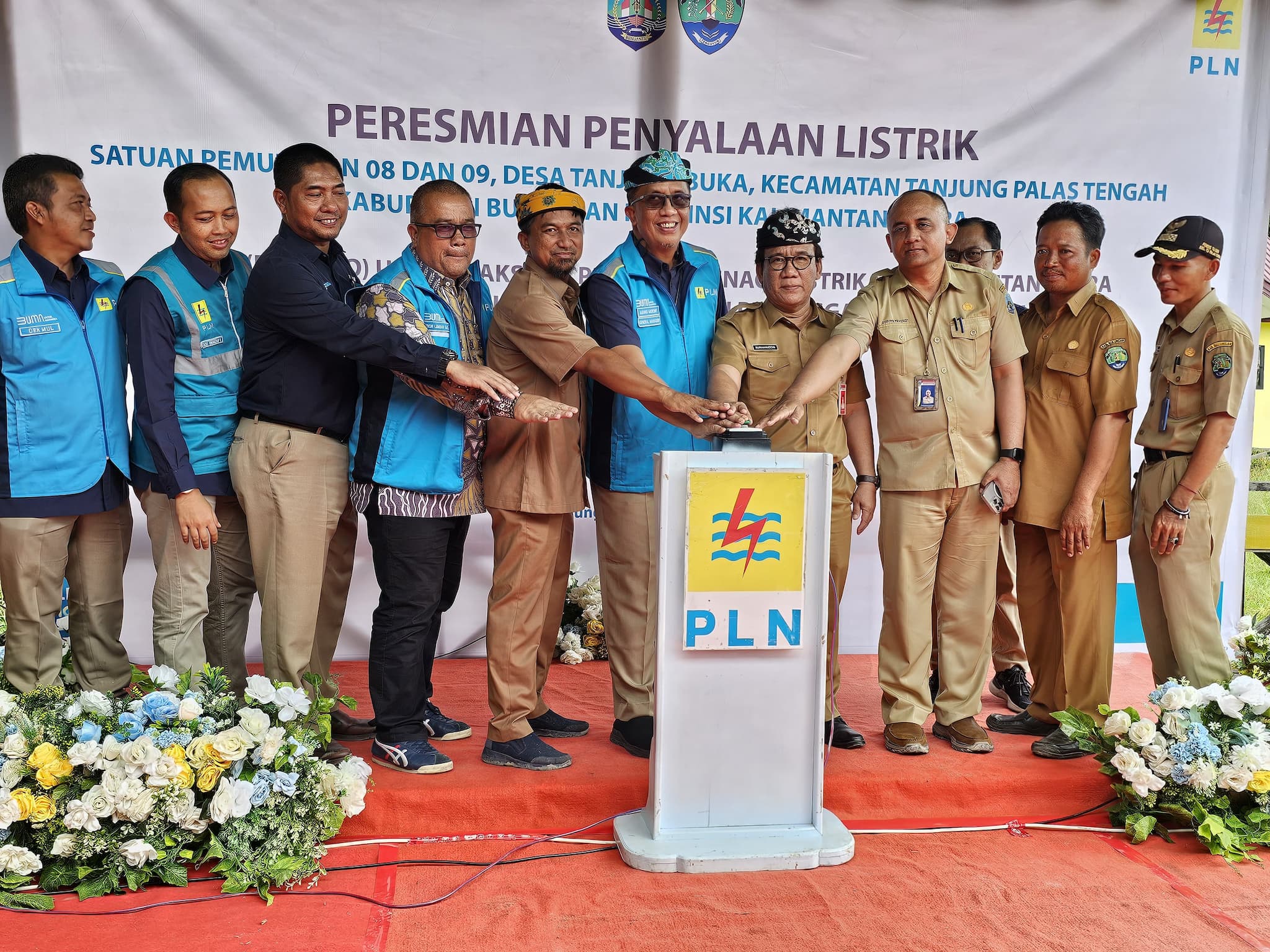 PLN Berhasil Energize Jaringan Tanjung Buka, Warga SP08 dan 09 Segera Nikmati Listrik 