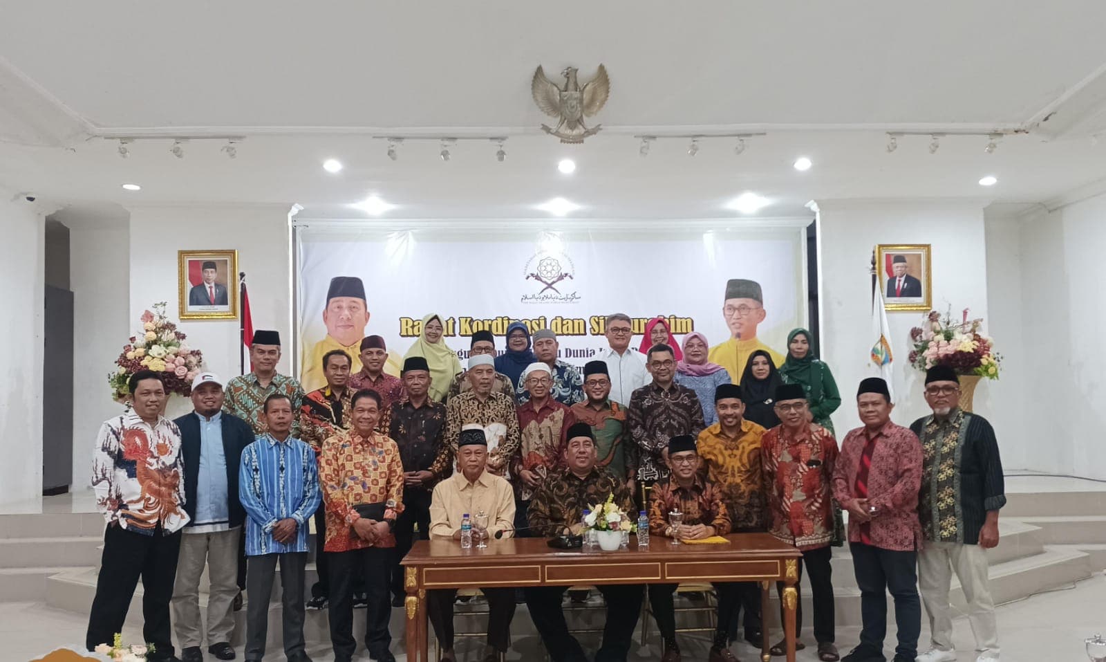 Ketua Umum DMDI Indonesia bersama  pengurus  DMDI Kaltim Tahun 2024, di Aula Rumah Jabatan Wali Kota Balikpapan, pada hari Minggu, 7 Juli 2024 sore.