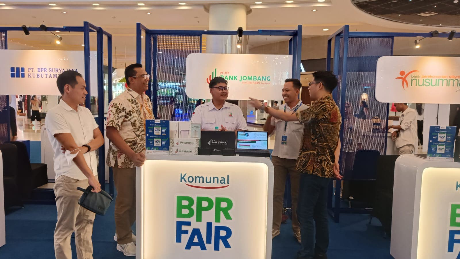 OJK mencatat 57 BPR dan BPRS telah berkonsolidasi menjadi 18 bank hingga April 2026.