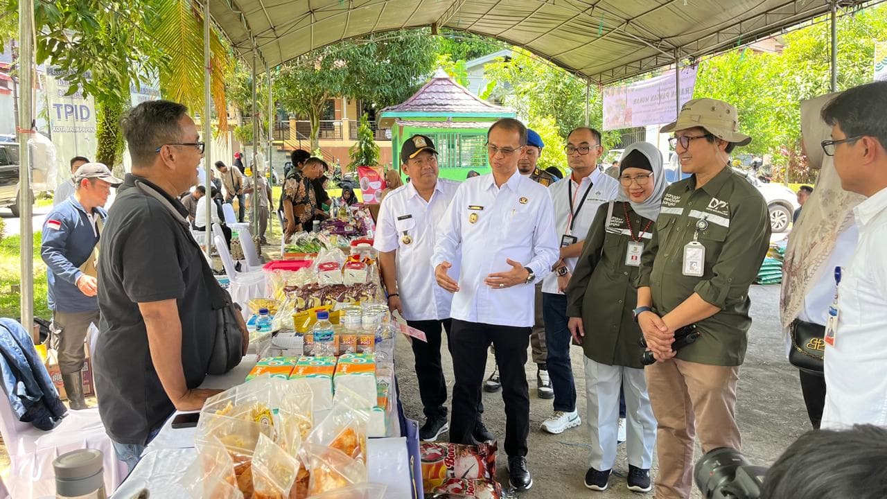 Hari Pangan Sedunia, Pemerintah Kota Balikpapan menggelar Gerakan Pangan Murah (GPM) di Lapangan Perumahan BTN, Kelurahan Margo Mulyo, Balikpapan Barat, pada Rabu 16 Oktober 2024. 