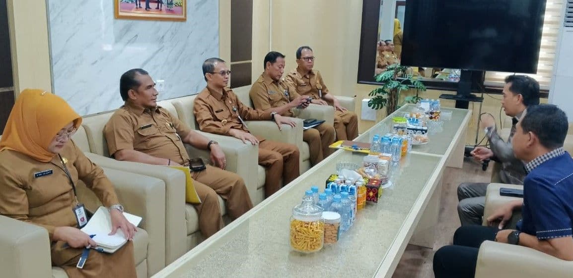 Bahas Percepatan APBD 2025, Pjs Wali Kota Balikpapan Silaturahmi ke DPRD 