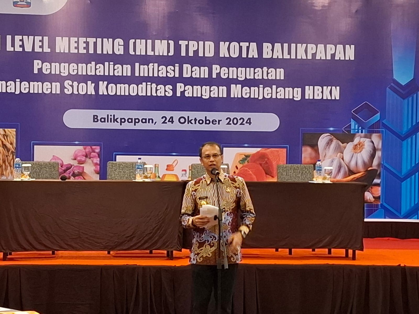 Pantau Tantangan Pengendalian Inflasi, Pjs Wali Kota Balikpapan Buka High Level Meeting TPID  pada Kamis 24 Oktober 2024