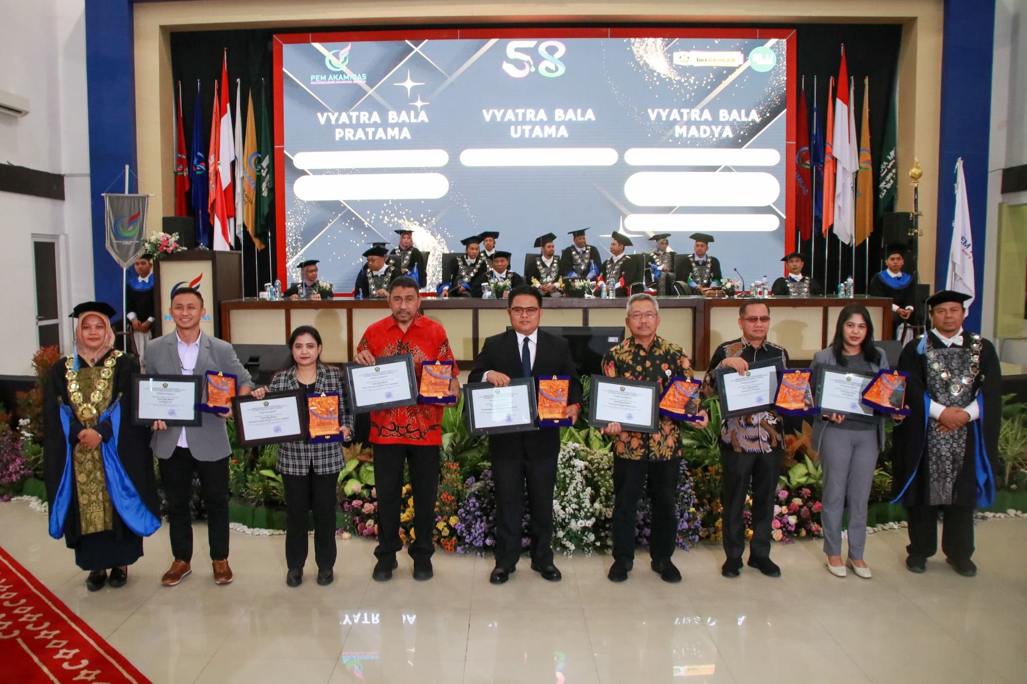 Berkontribusi Pendidikan Vokasi, PT KPB Raih Penghargaan Vyatra Bala Pratama  