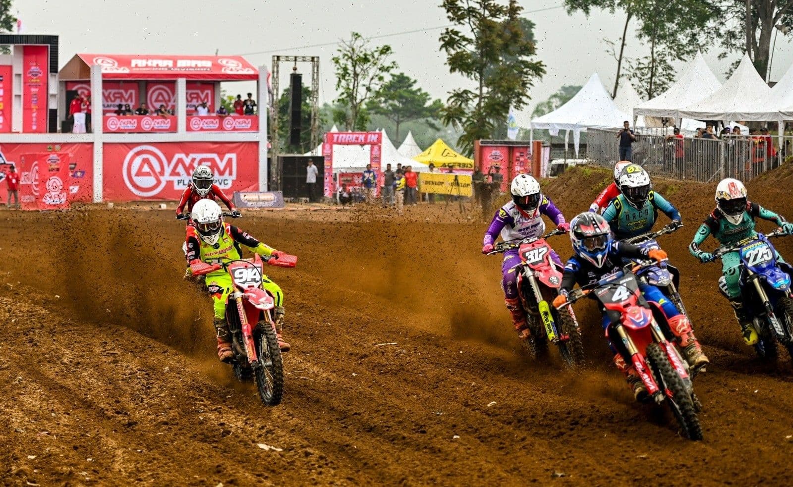 Melaju Kencang Selepas Cidera, Crosser AHM Raih Dua Podium Pada Final Kejurnas Motocross