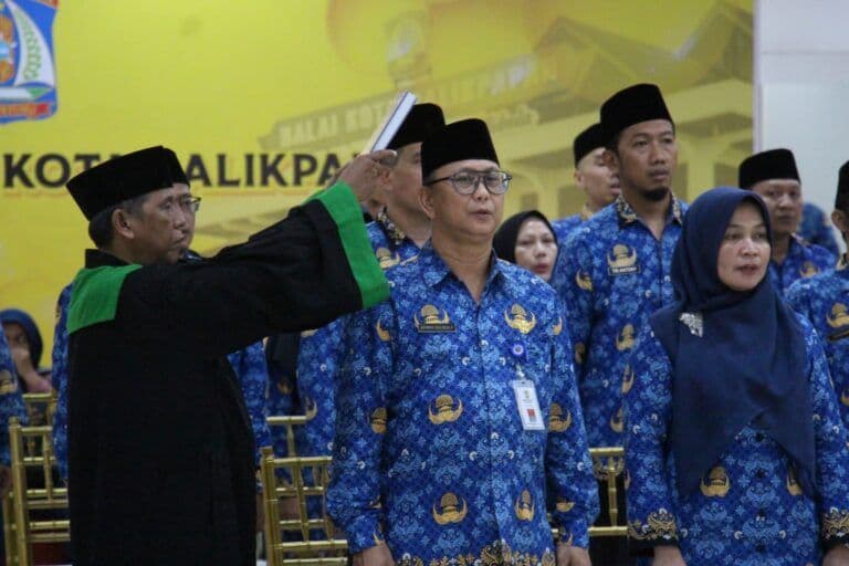 Awal Tahun 2025, Pemkot Balikpapan Lantik 21 Pejabat 