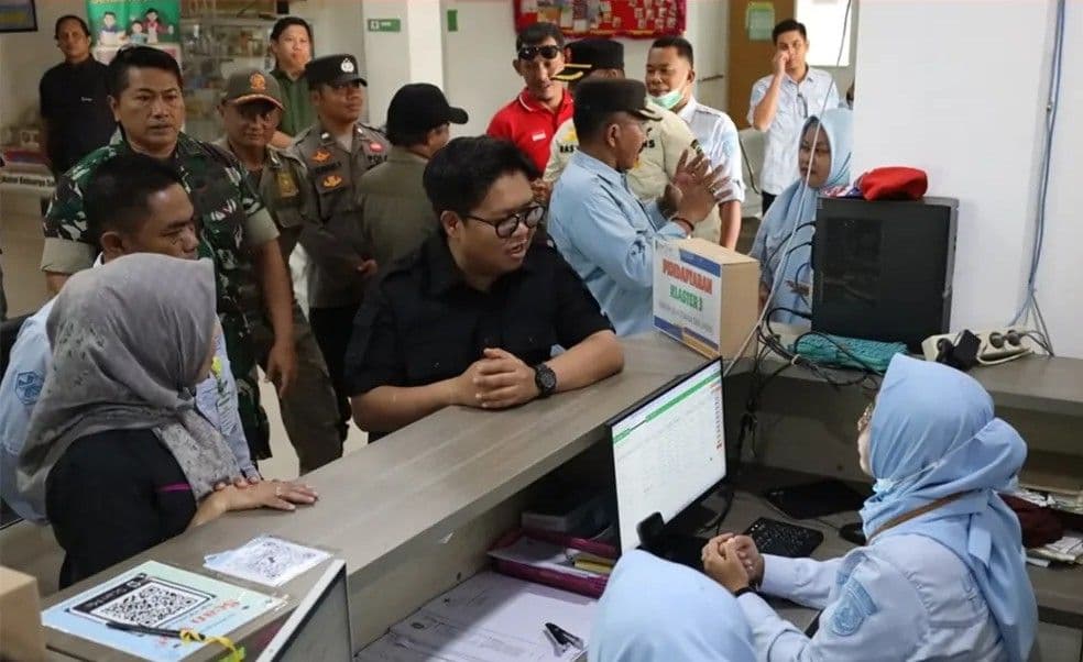 Wakil Bupati Kutai Kartanegara (Kukar), Rendi Solihin, melaksanakan kunjungan kerja (kunker) di Kecamatan Tenggarong Seberang dan Sebulu pada Sabtu, 19 Juli 2025.  (Prokom)