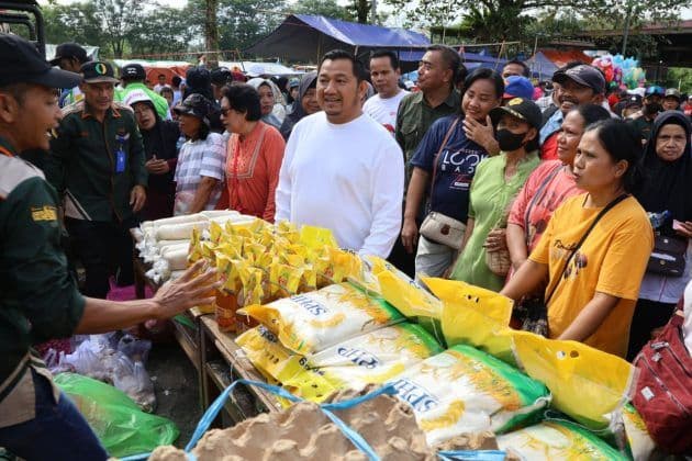 Atasi Inflasi, Pemkab PPU Bagikan 28 Ton Beras Lewat Pasar Murah