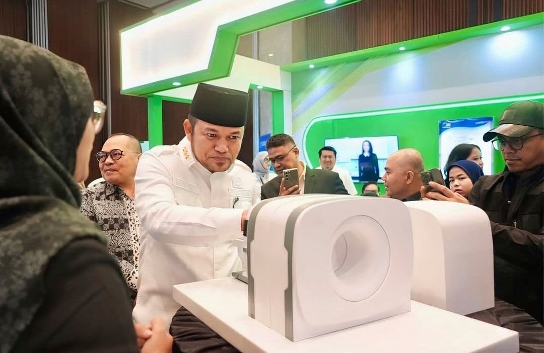 Gubernur Kaltim Rudy Mas’ud membuka Pertemuan Ilmiah Tahunan ke 27 Perhimpunan Kedokteran Nuklir dan Teranostik Molekuler Indonesia (PKN dan TMI) di Samarinda, Jumat 5 September 2025. (Adpimprov/Arief M)