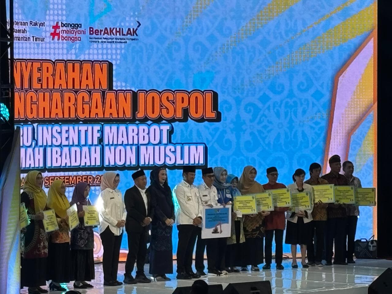 Gubernur Kaltim Salurkan Program Jospol untuk Balikpapan 